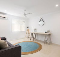 Briz Stays - Whites Road - Hotel Accommodation