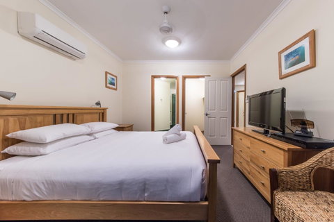 Paradise Penthouse At Waves - Airlie Beach - Hotel Accommodation 11