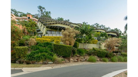 Paradise Penthouse At Waves - Airlie Beach - Hotel Accommodation 29