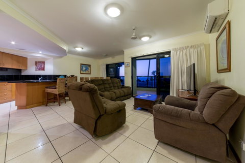 Paradise Penthouse At Waves - Airlie Beach - Hotel Accommodation 10