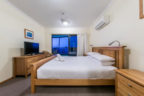 Paradise Penthouse At Waves - Airlie Beach - Hotel Accommodation 15