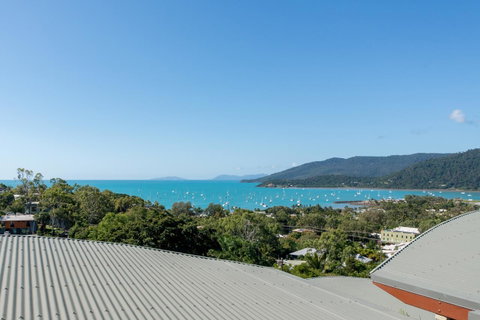 Paradise Penthouse At Waves - Airlie Beach - Hotel Accommodation 31