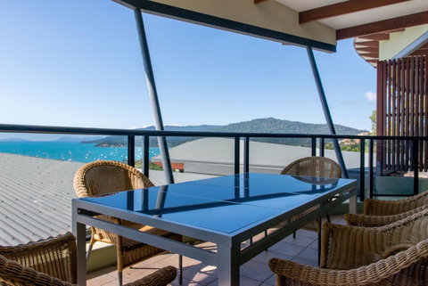 Paradise Penthouse At Waves - Airlie Beach - Hotel Accommodation 25