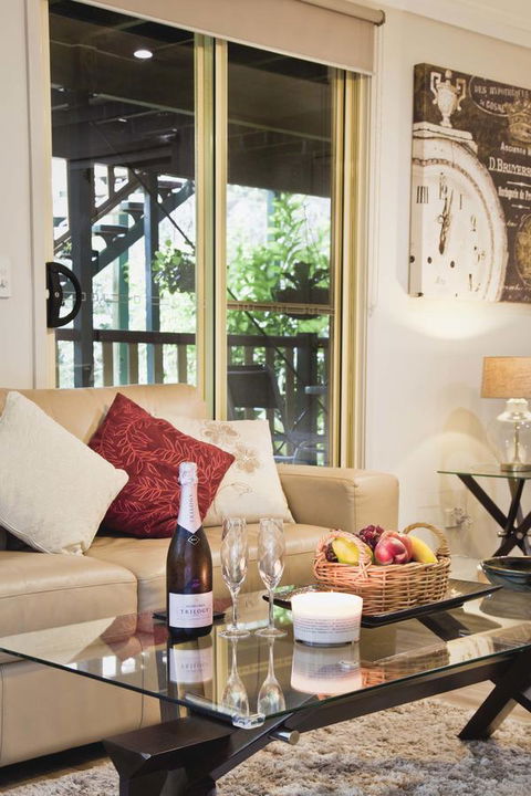 Shasta Place - Hotel Accommodation 14