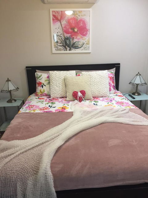 Shasta Place - Hotel Accommodation 1