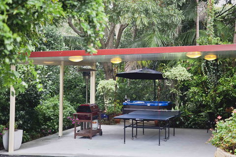 Shasta Place - Hotel Accommodation 11