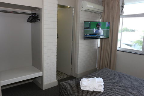 Brighton Hotel - Hotel Accommodation 9