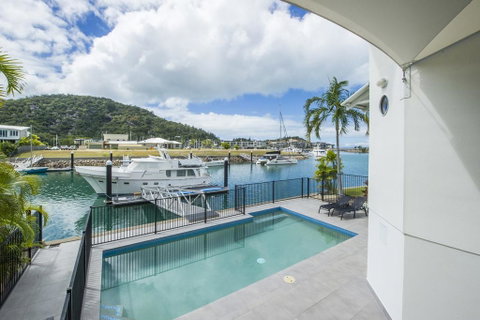 Waters Edge Townhouse 2 - Hotel Accommodation 2