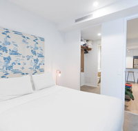 West End Executive Suite on the Brisbane River. - Hotel Accommodation