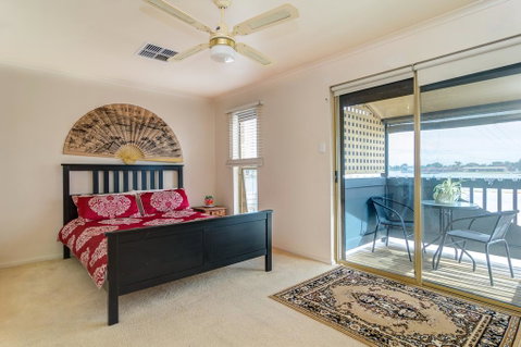 West Lakes Townhouse - Hotel Accommodation 0