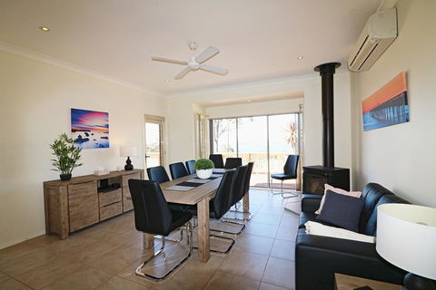 Whale Cove Circuit - Hotel Accommodation 2