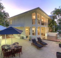 Whispering Palms - Hotel Accommodation