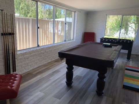 White Cottage - Hotel Accommodation 0