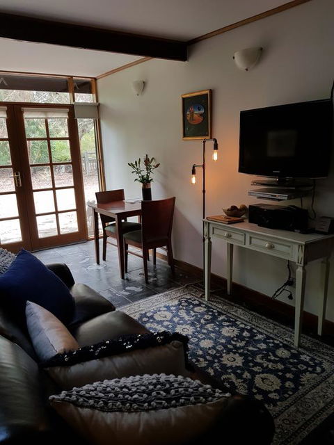 William Hunt's Retreat - Redwood Studio - Hotel Accommodation 3