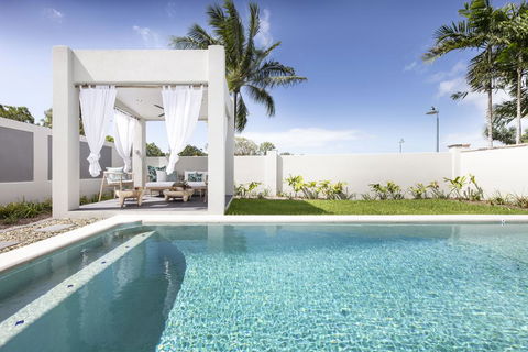 WINDFALL IN PALM COVE - Hotel Accommodation 0