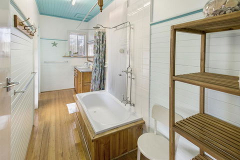 Windsong - Pet Friendly, Wifi And Close To Water - Hotel Accommodation 2
