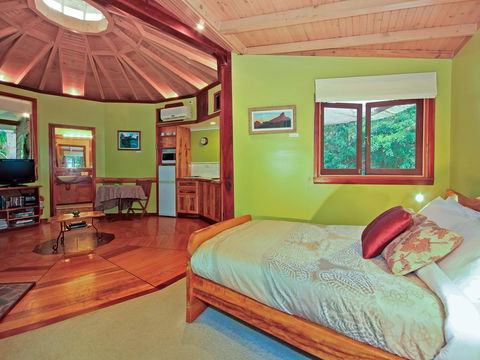 Wollumbin Palms Rainforest Retreat - Hotel Accommodation 1