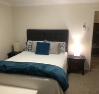 Woodford Gardens - Hotel Accommodation