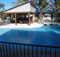 Woodgate Beach Houses - Hotel Accommodation