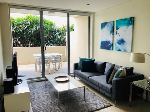 Wyndel Apartments St Leonards - Encore - Hotel Accommodation 0