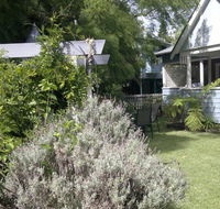 Wyreepi River Cottage - Hotel Accommodation