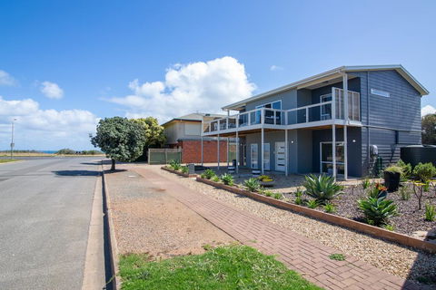 Xanadu - Aldinga Beach - Hotel Accommodation 1