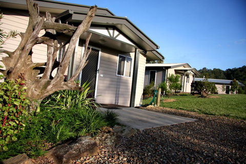 Yabbaloumba Retreat - Hotel Accommodation 0