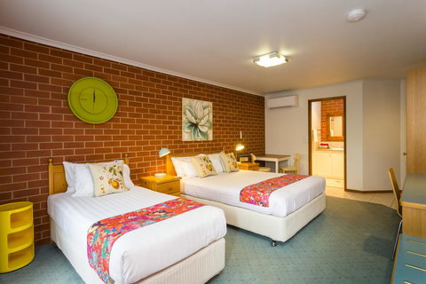 Yackandandah Motor Inn - Hotel Accommodation 3
