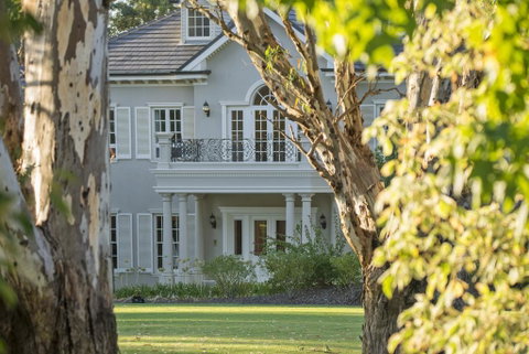 Yatahlia Manor Luxury Homestay - Hotel Accommodation 1