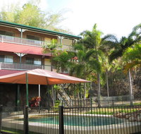 Yongala Lodge by The Strand - Hotel Accommodation