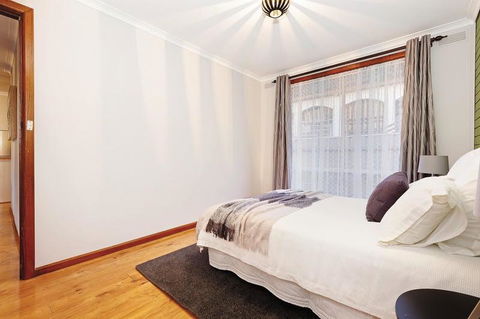 Your Ballarat Home - Hotel Accommodation 3
