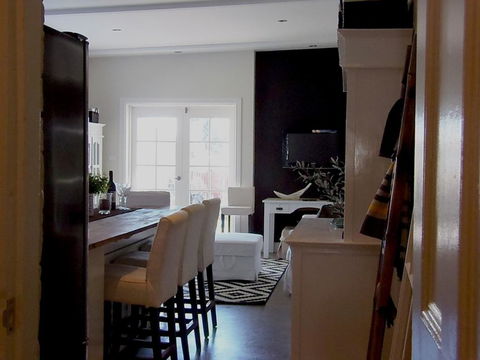 YSG The Edward Townhouse 155 - Steps To Town - Hotel Accommodation 2