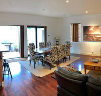 Zero Contact Private CBD-Social-Chillout-Oasis with Outdoors For You  Friends - Hotel Accommodation