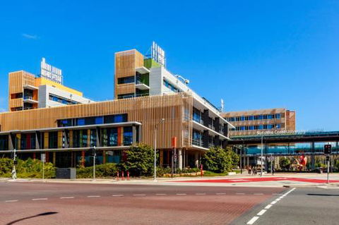 Mercure Sunshine Coast Kawana Waters - Hotel Accommodation 2