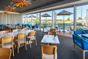 Mercure Sunshine Coast Kawana Waters - Hotel Accommodation 5