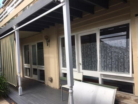 A2, 9A In The East Suburb - Hotel Accommodation 0