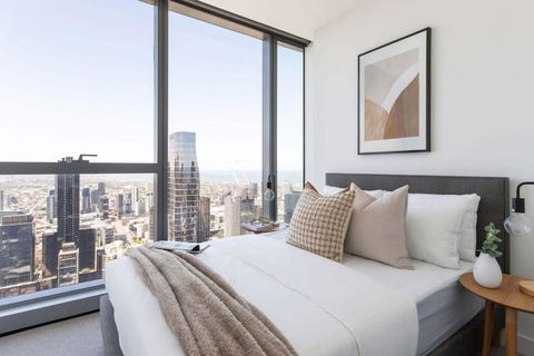 A 2BR Apt With Stunning City Views FREE Parking - Hotel Accommodation 1