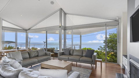 A Beachside Getaway - 8 - Hotel Accommodation 3