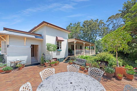 A Charming Queenslander - Hotel Accommodation 2