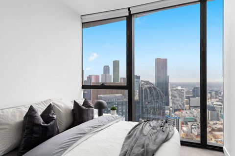 A Cozy 2BR Apt At Sapphire By The Gardens - Hotel Accommodation 1