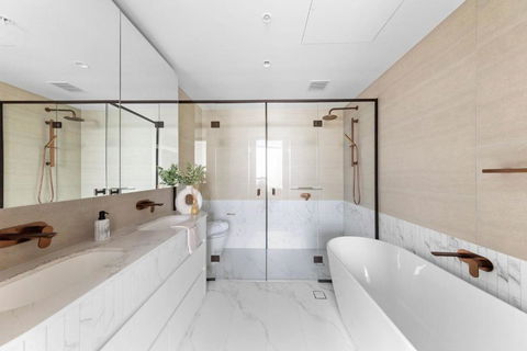 A Cozy 2BR Apt At Sapphire By The Gardens - Hotel Accommodation 2