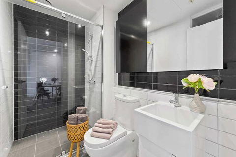 A Cozy 2BR Apt Next To Queen Victoria Market & Melbourne Central With City Views - Hotel Accommodation 2