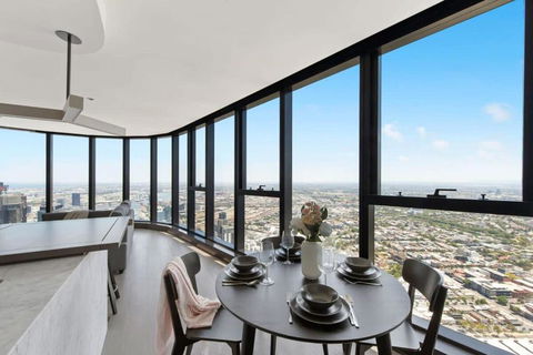 A Cozy 3BR Apt With Panoramic Views FREE Parking - Hotel Accommodation 2