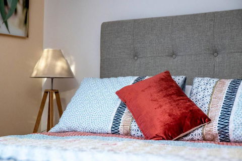 A Little Getaway - 17 Lawson St SWR - Hotel Accommodation 3