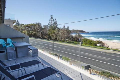 A Stones Throw At Mollymook Beach - Hotel Accommodation 0