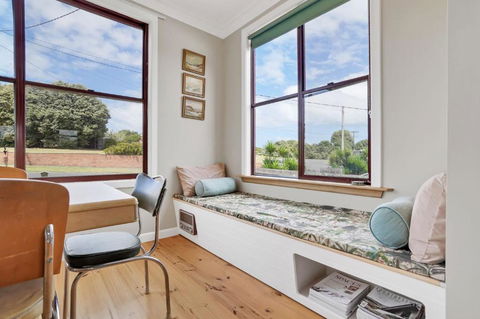 A Wave From It All - Hotel Accommodation 4