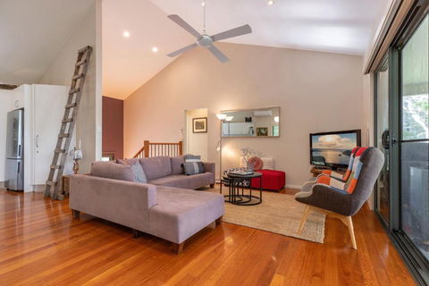 A Yarraangunthi - Hotel Accommodation 4