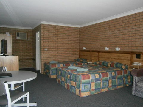 Aaron Inn Motel - Hotel Accommodation 2