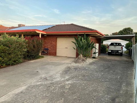 Abide Awhile - Hotel Accommodation 1