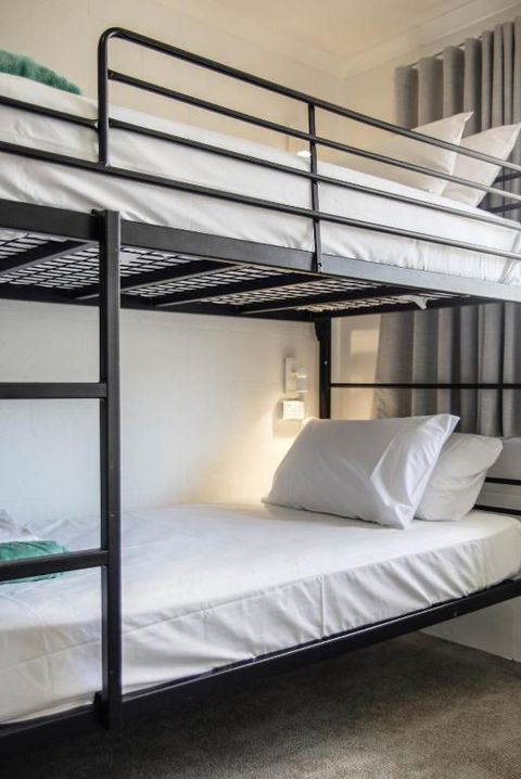 Abode Mooloolaba, Backpackers & Motel Rooms - Hotel Accommodation 1